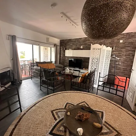 Sao Rafael, 80b Апартаменты