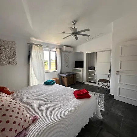 Апартаменты Sao Rafael, 80b